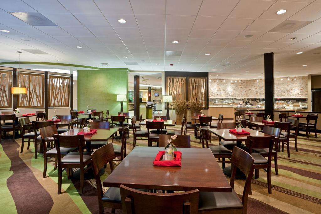 Holiday Inn Olathe Medical Center Restaurant foto